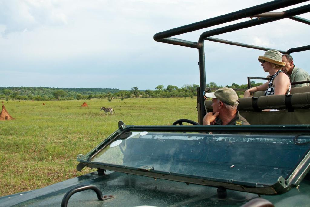 Casart Game Lodge Grietjie Game Reserve ภายนอก รูปภาพ