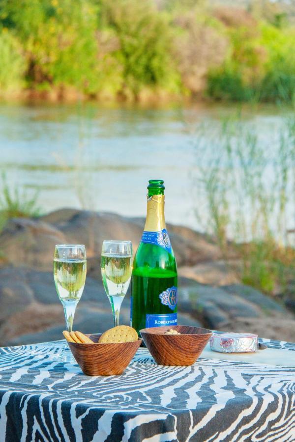 Casart Game Lodge Grietjie Game Reserve ภายนอก รูปภาพ